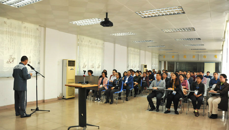 04102348mhcv.jpg